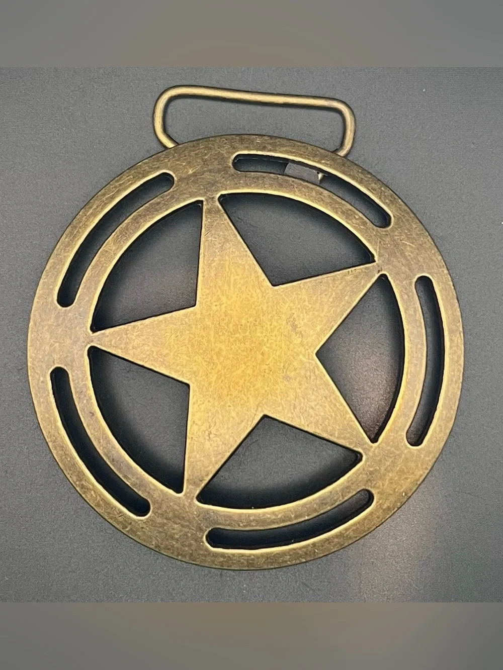 Vintage Brass Cutout Lone Star Belt Buckle – Round Western Badge Style